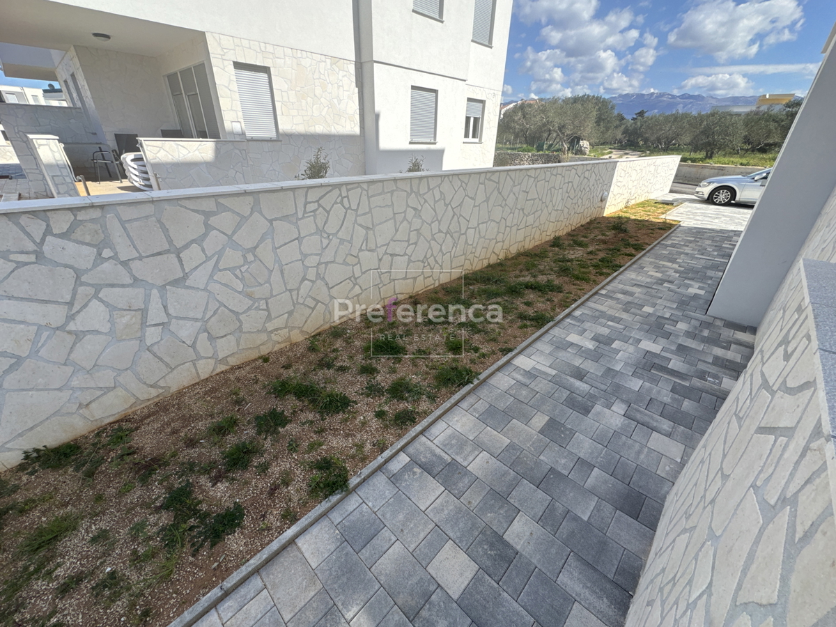 Novalja - appartamento bilocale al piano terra