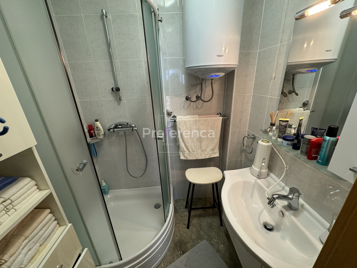 Novalja - due appartamenti - intero piano