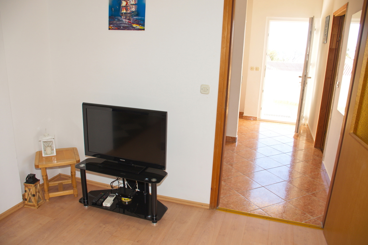 Zubovići - appartamento bilocale vicino alla spiaggia