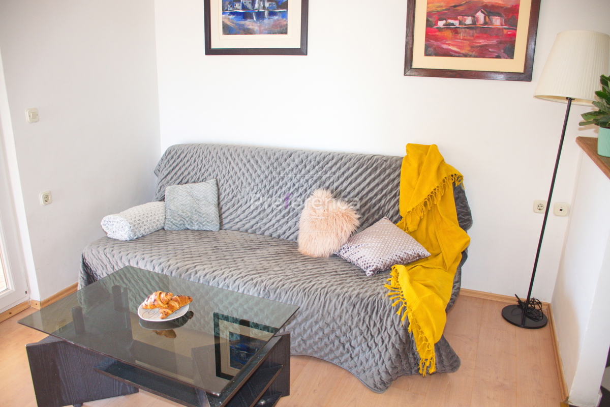 Zubovići - appartamento bilocale vicino alla spiaggia