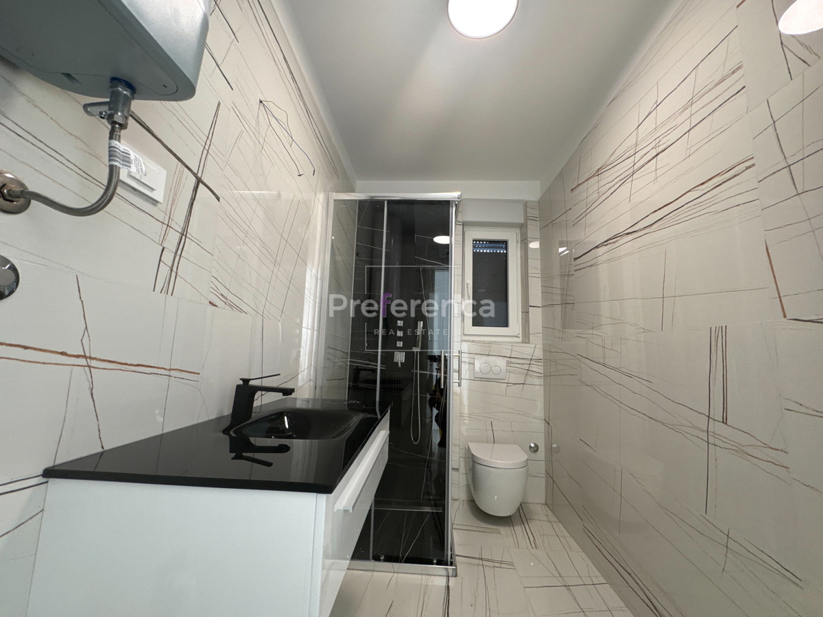 Novalja - appartamento con due camere da letto al primo piano