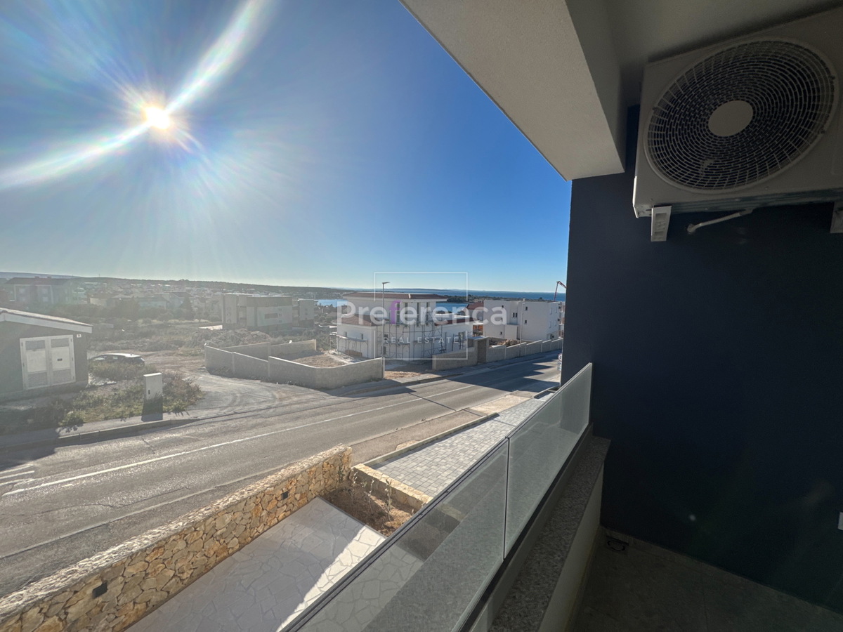 Novalja - appartamento con due camere da letto al primo piano