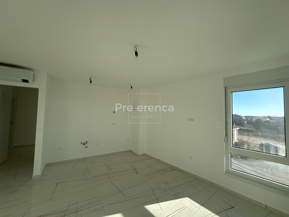 Novalja - appartamento con due camere da letto al primo piano