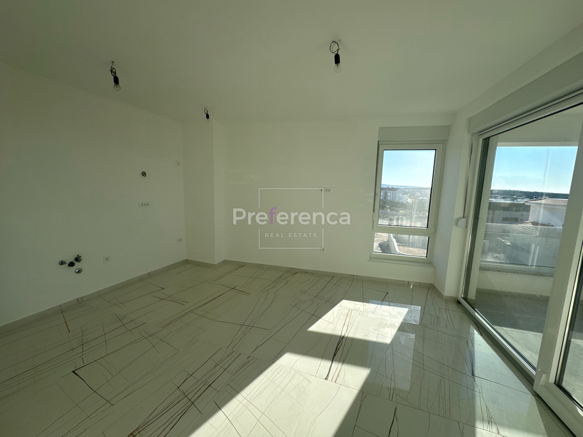 Novalja - appartamento con due camere da letto al primo piano