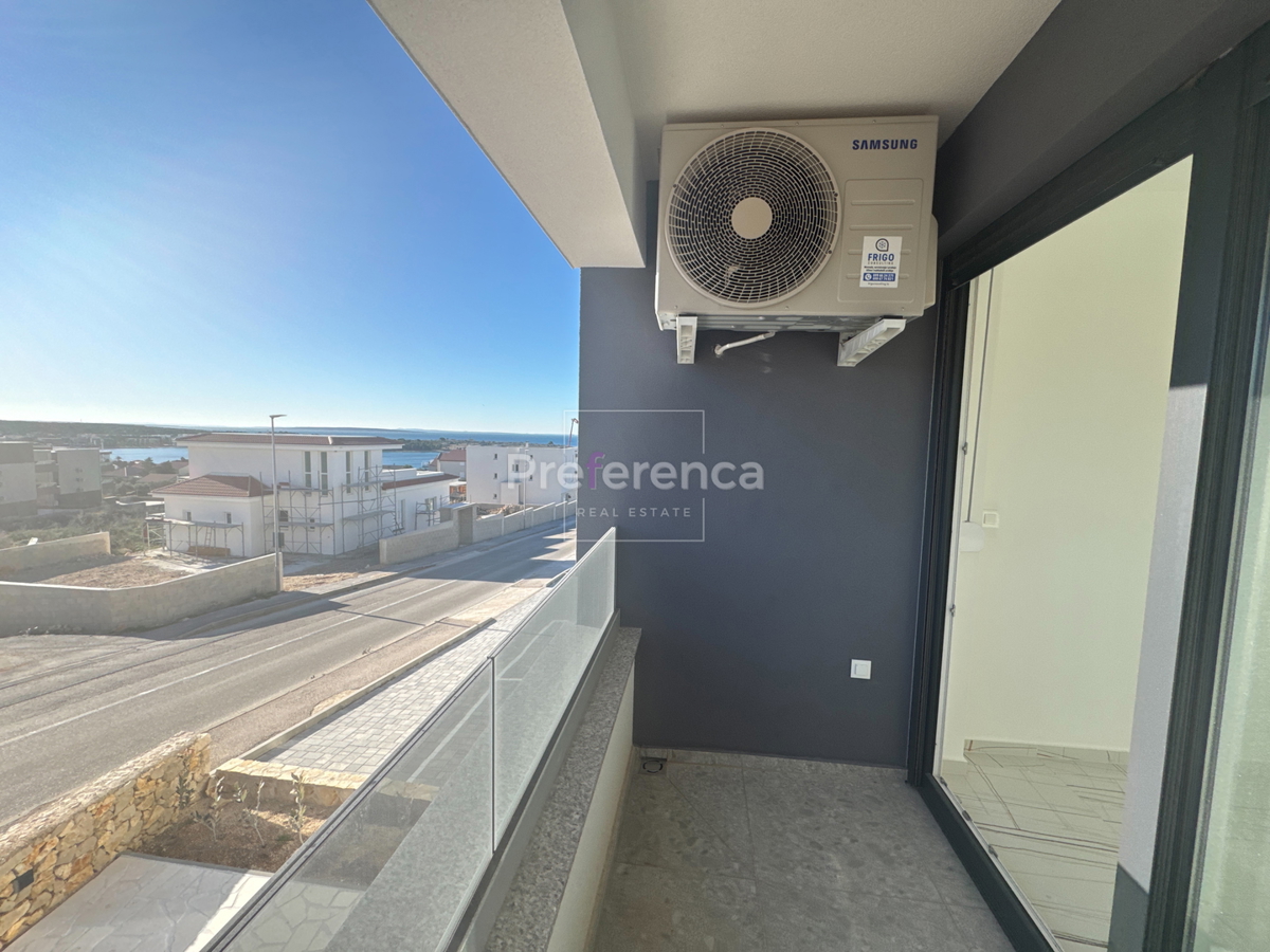 Novalja - appartamento con due camere da letto al primo piano