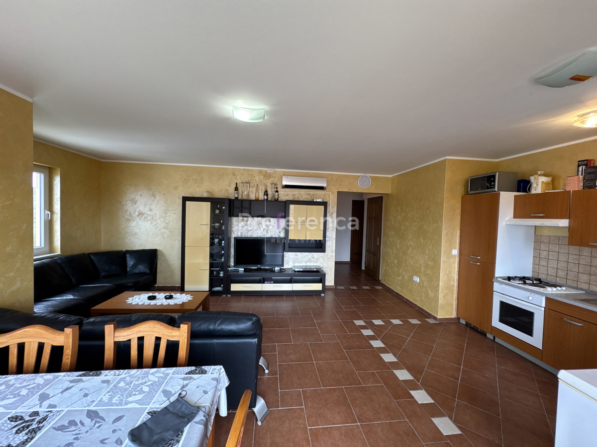 Novalja - appartamento trilocale con vista mare