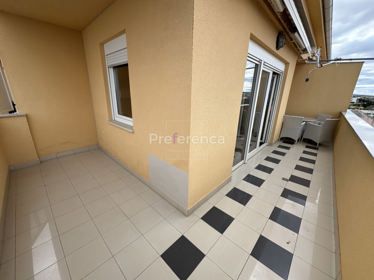 Novalja - appartamento trilocale con vista mare