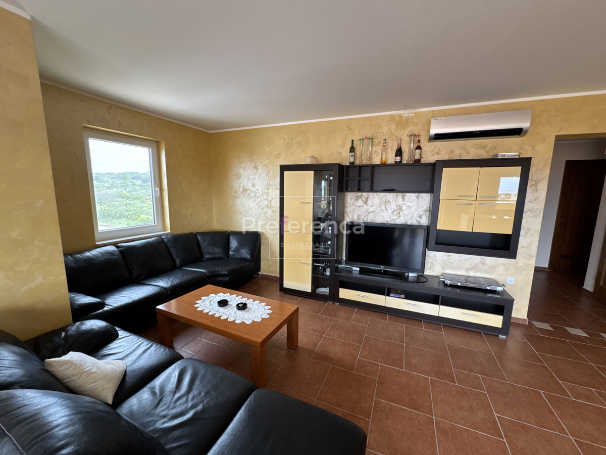 Novalja - appartamento trilocale con vista mare