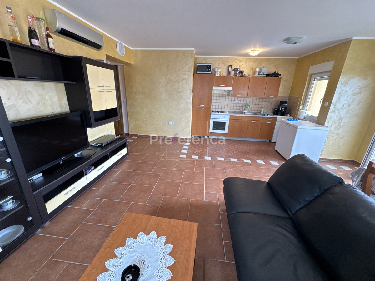 Novalja - appartamento trilocale con vista mare