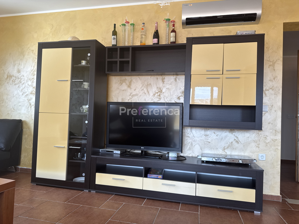 Novalja - appartamento trilocale con vista mare