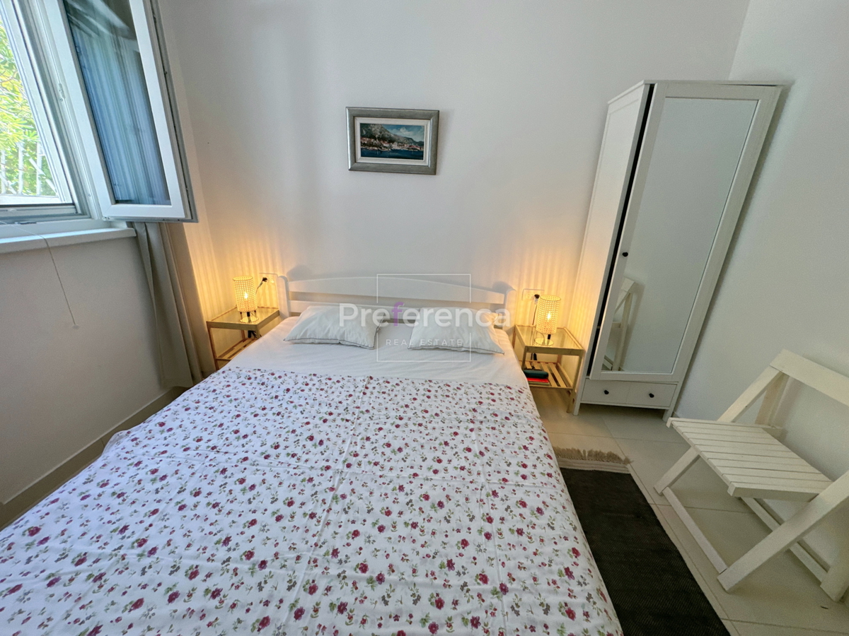 Stara Novalja - appartamento con due camere al piano terra