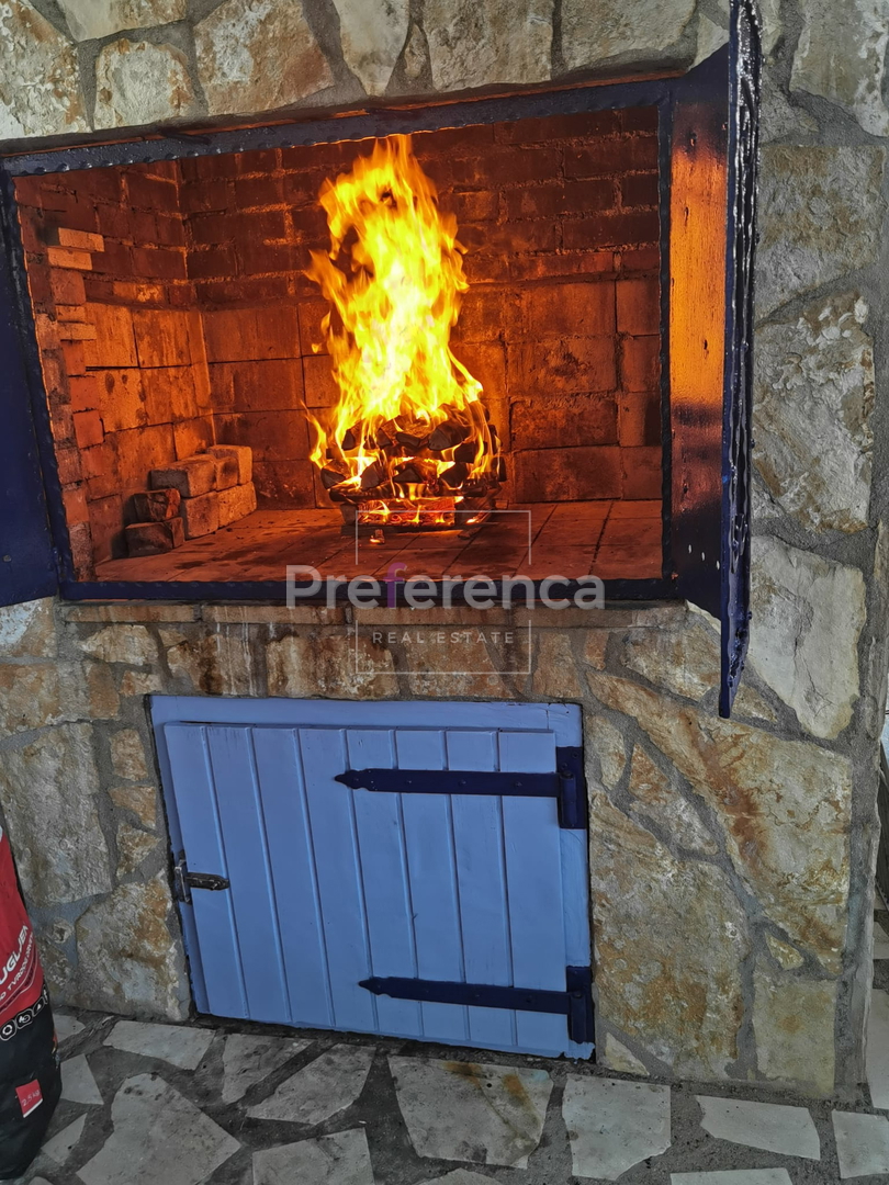 Stara Novalja - appartamento con due camere al piano terra