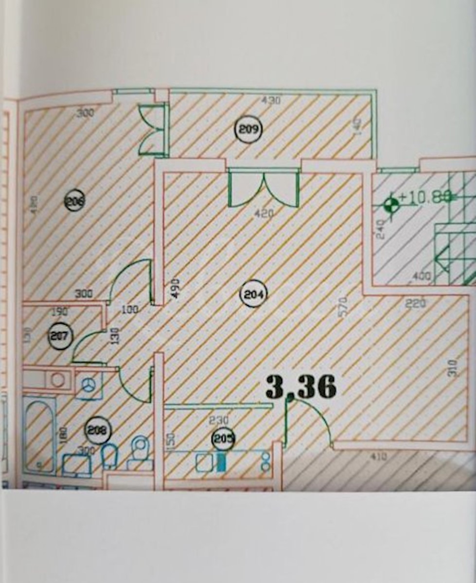 Pola, confortevole appartamento 59 m2, riscaldamento centralizzato, ascensore, terrazza