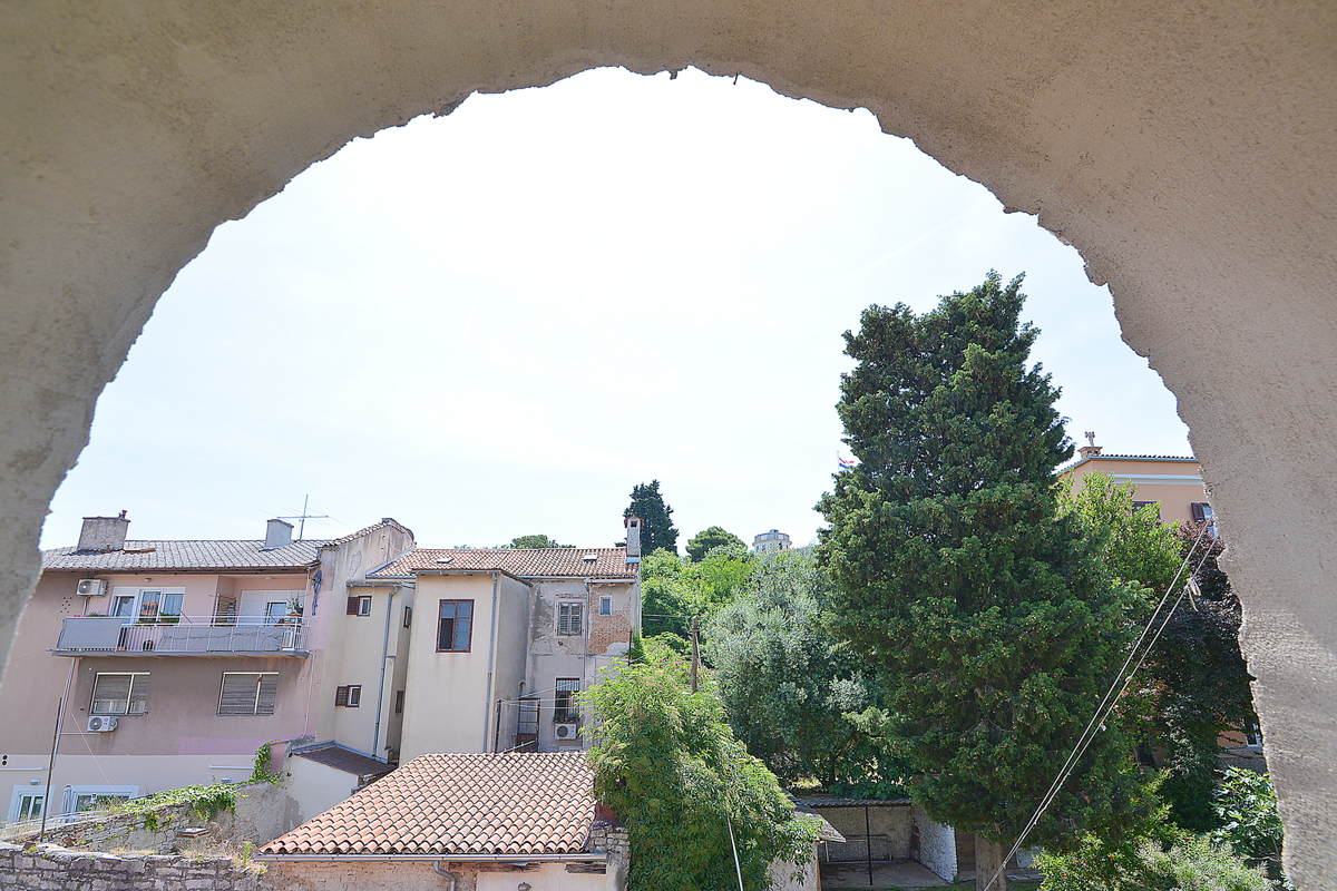 Pola, Appartamento nel centro di Pola