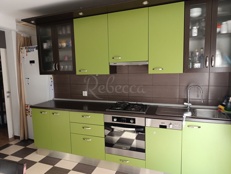 Appartamento 69m2, 2 camere, ascensore, Pola