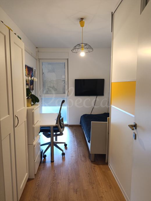 Appartamento 69m2, 2 camere, ascensore, Pola