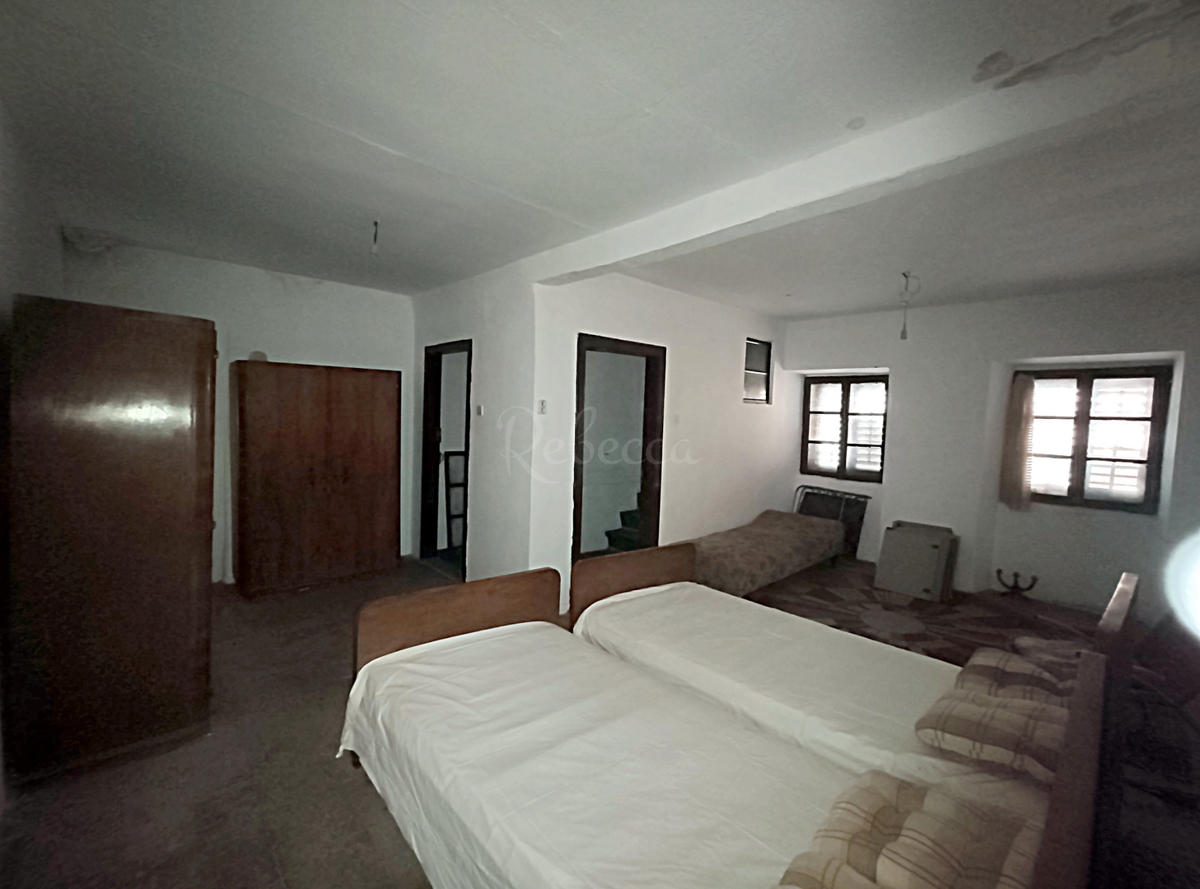 Opportunità! Casa in pietra nel centro di Dignano da ristrutturare