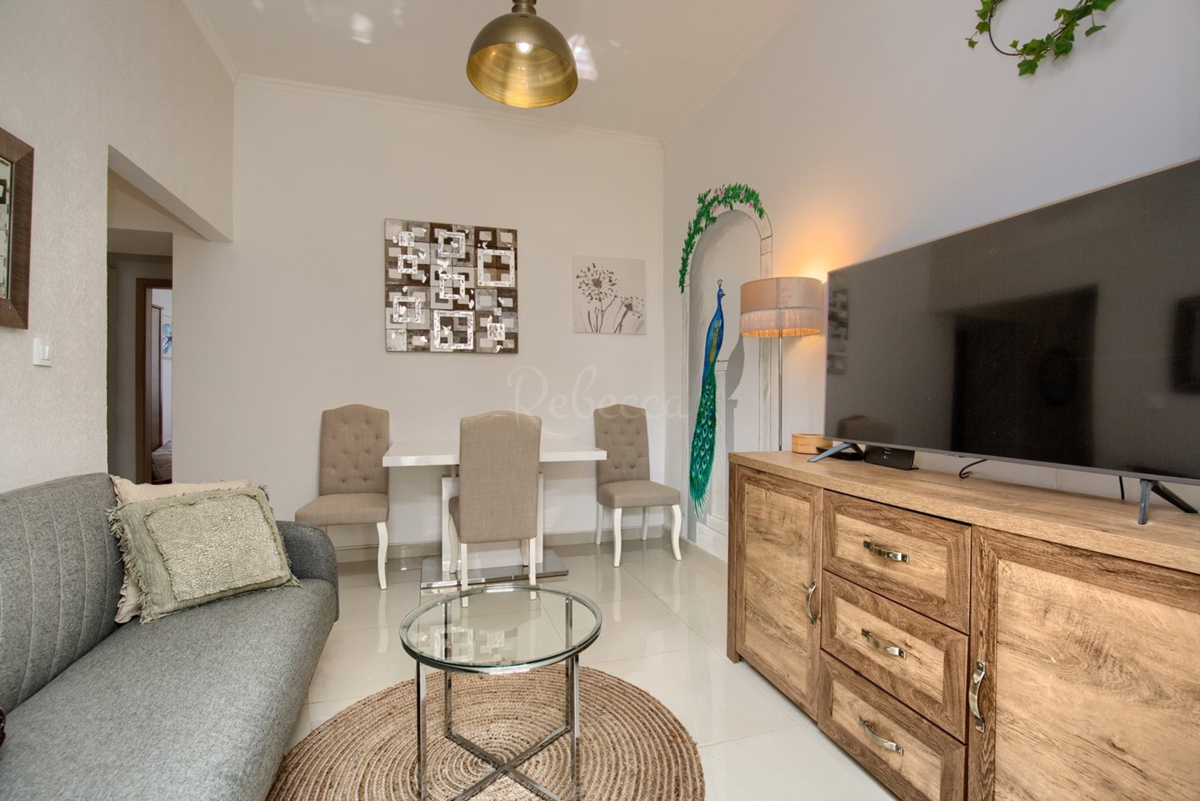 Pula, appartamento bilocale, piano terra, vicino all'Arena