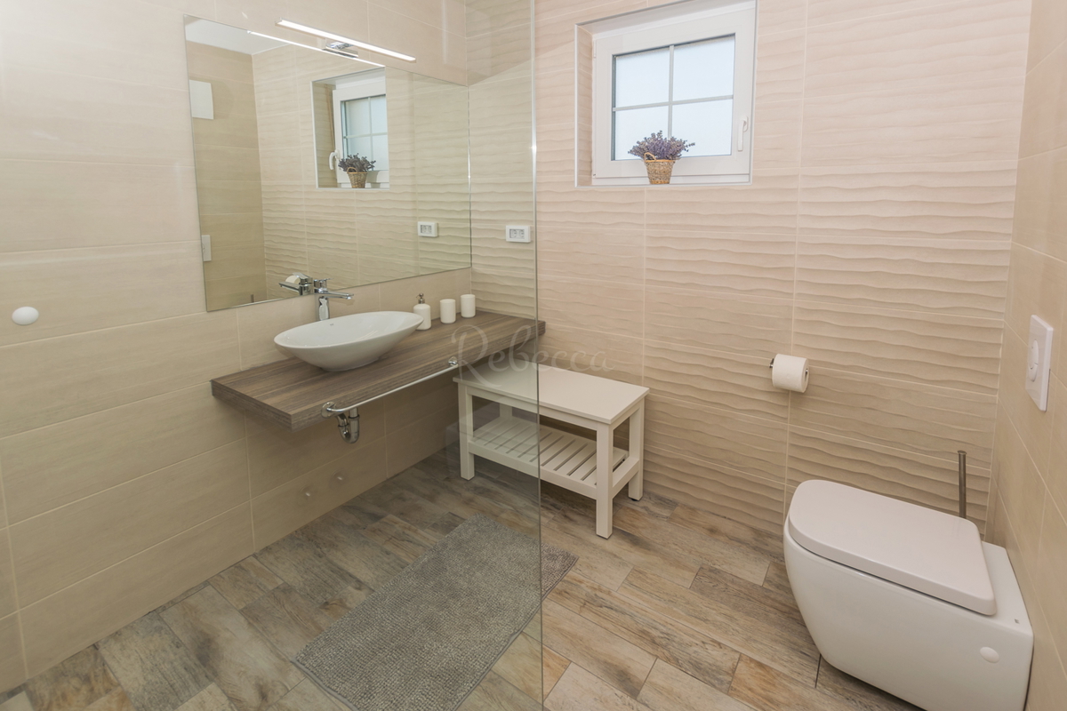 Casa 130 m2, 3 camere da letto, 100 m dal mare, Medolino