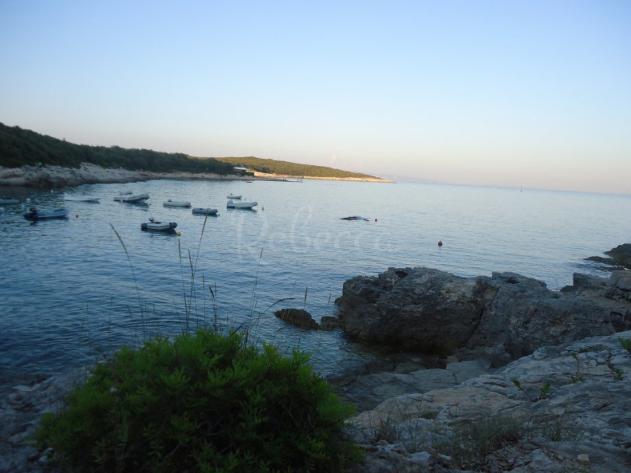 Istria, Pavićini, villetta 54 m2, giardino, vicino al mare