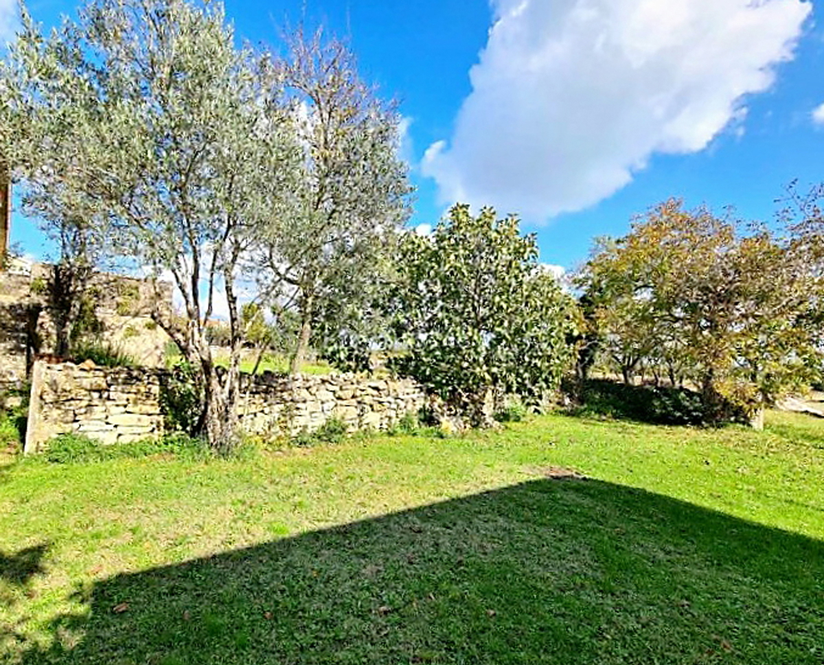 Canfanaro, Barat, casa in pietra d'Istria da ristrutturare