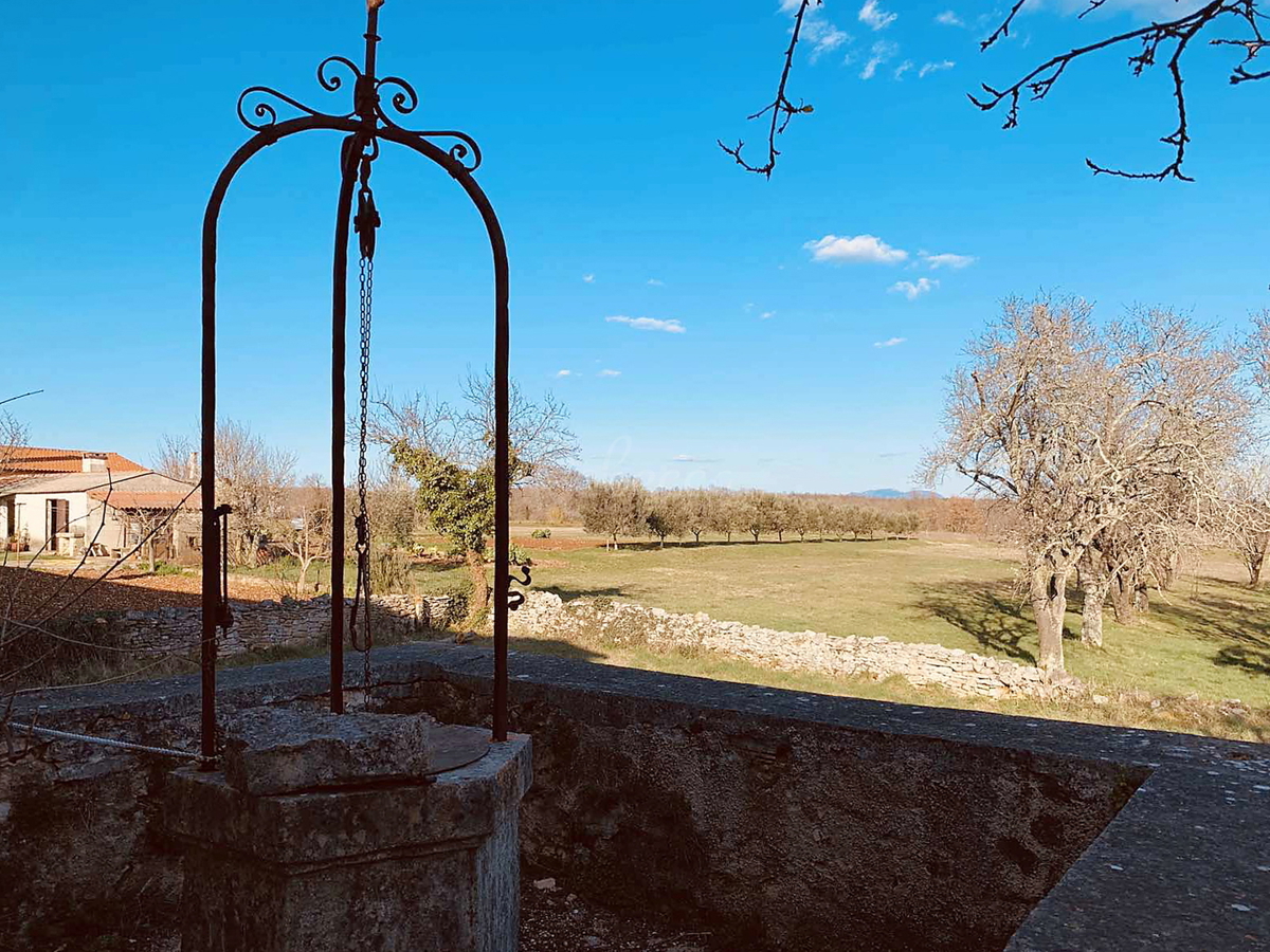 Canfanaro, Barat, casa in pietra d&apos;Istria da ristrutturare