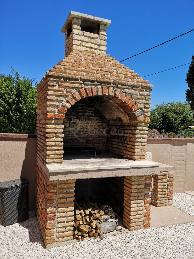 Casa indipendente, piscina, sauna, garage, dintorni di Barban