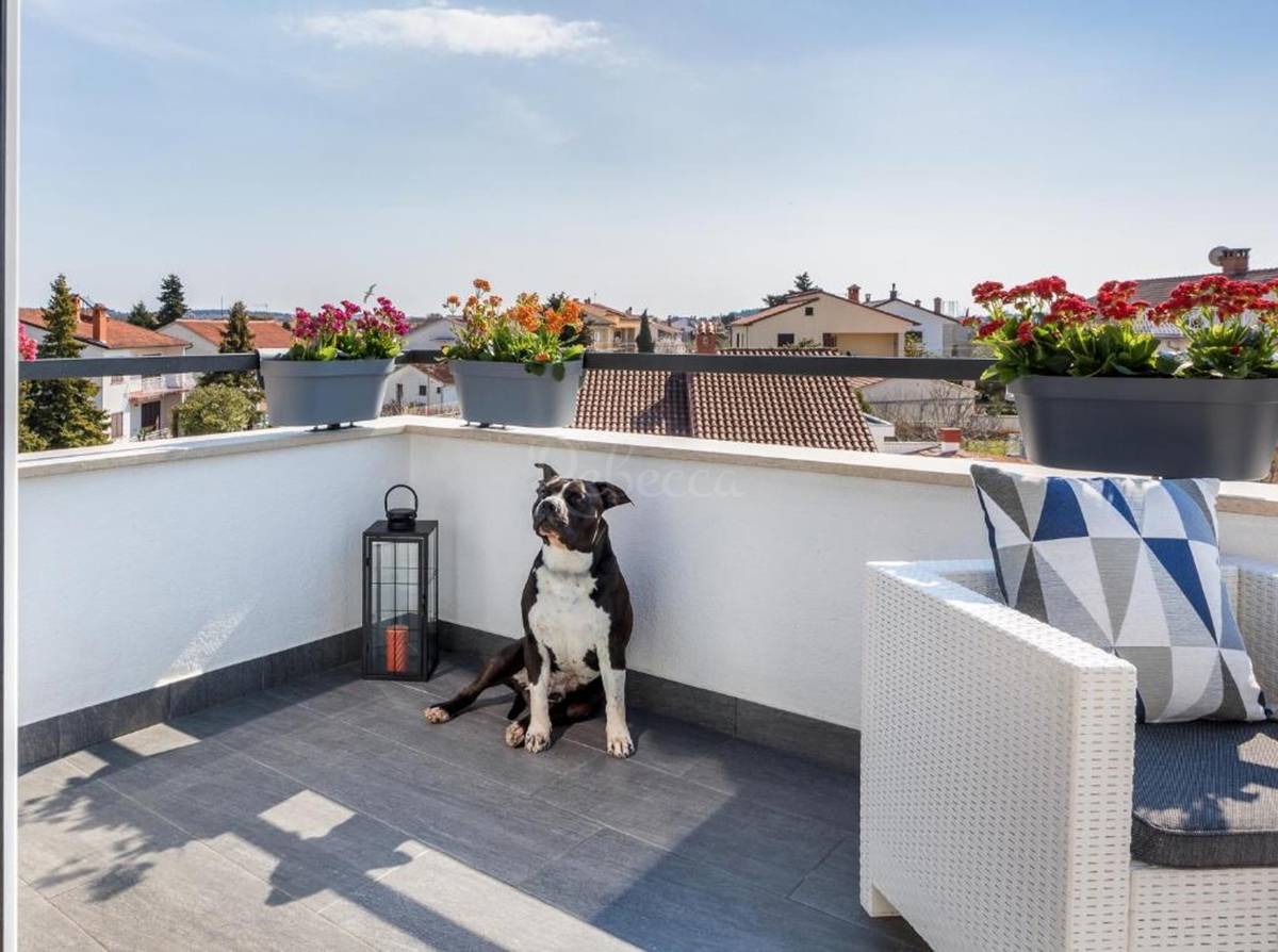 Appartamento su due piani, 76 m2, parcheggio, Valbandon