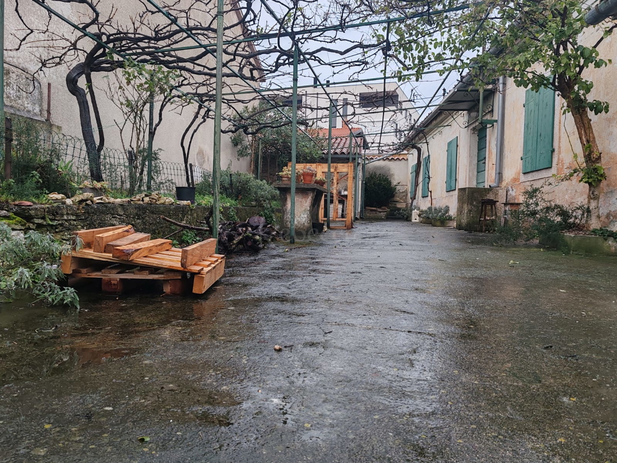 Terreno edificabile Pula, Šijana 620 m2
