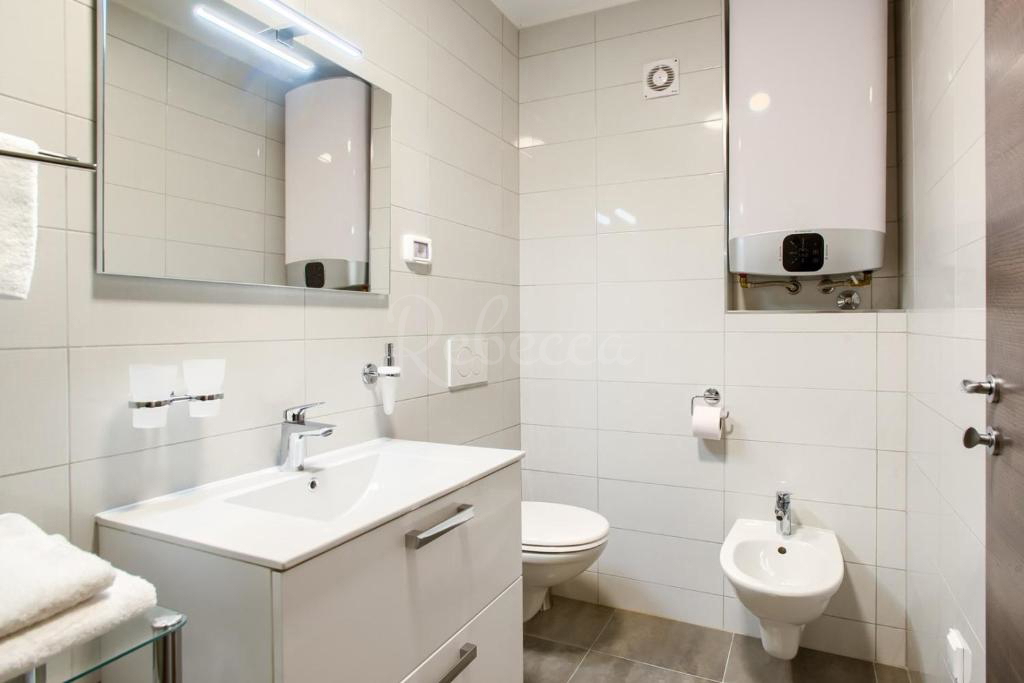 Appartamento 55 m2, ascensore, parcheggio, centro città, Pola