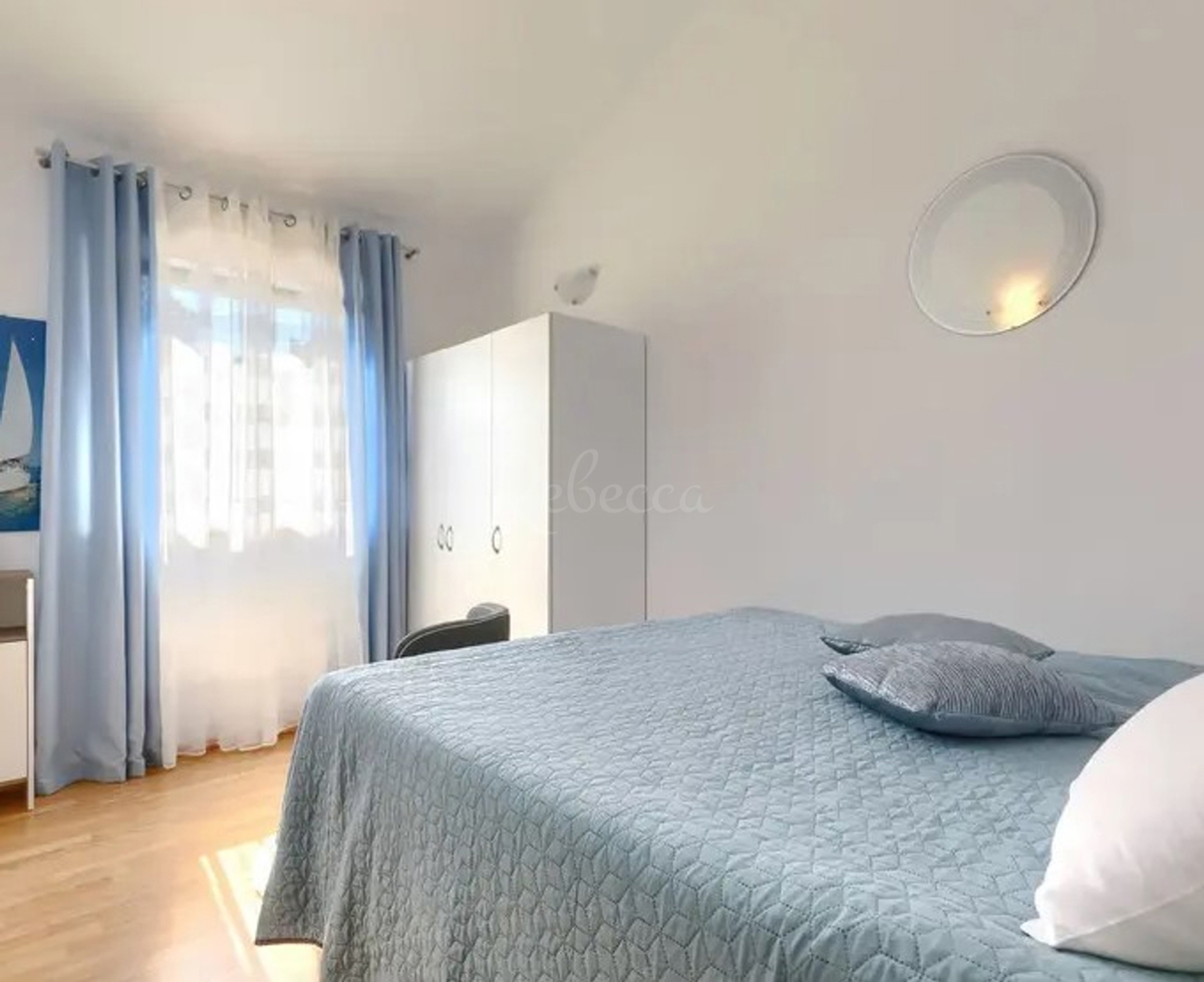 Dignano, dintorni, casa con piscina e giardino