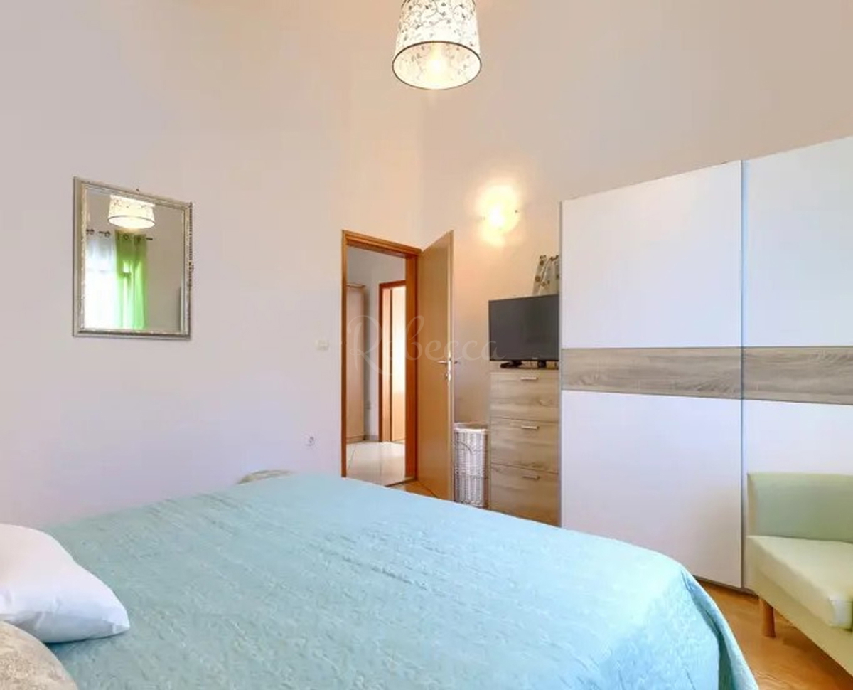 Dignano, dintorni, casa con piscina e giardino