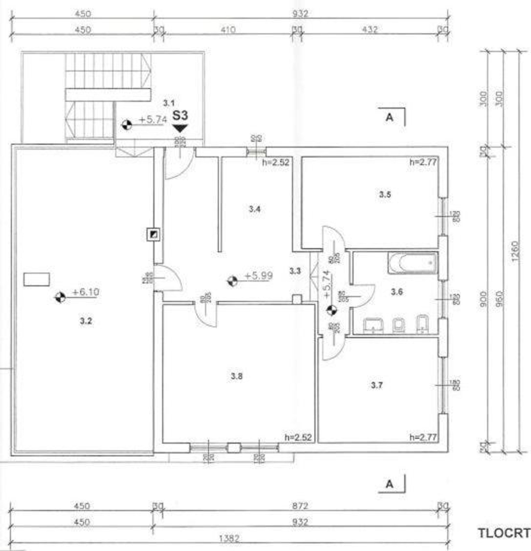 Appartamento al secondo piano, 130 m2, terrazzo, parcheggio, vicino al mare, Pola