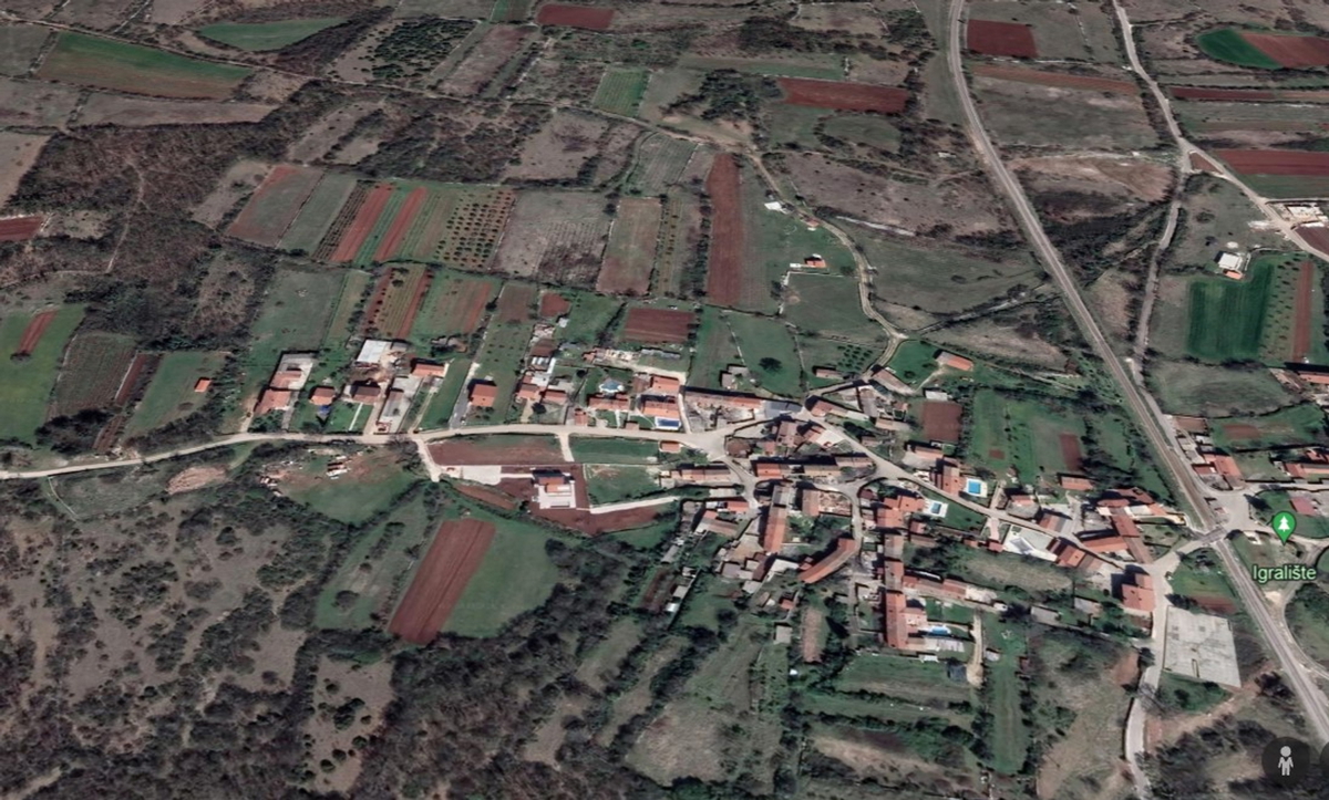 Istria, Čabrunići, terreno edificabile di 2500 m2