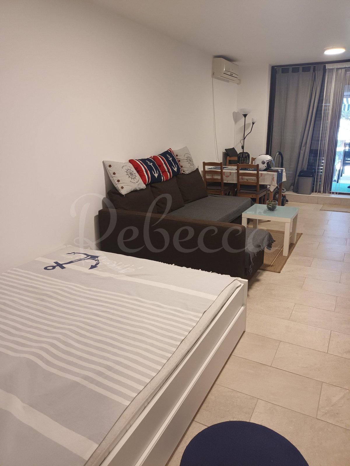 Vendita esclusiva, appartamento 41 m2, terrazzo, 200 m dal mare, Duga uvala