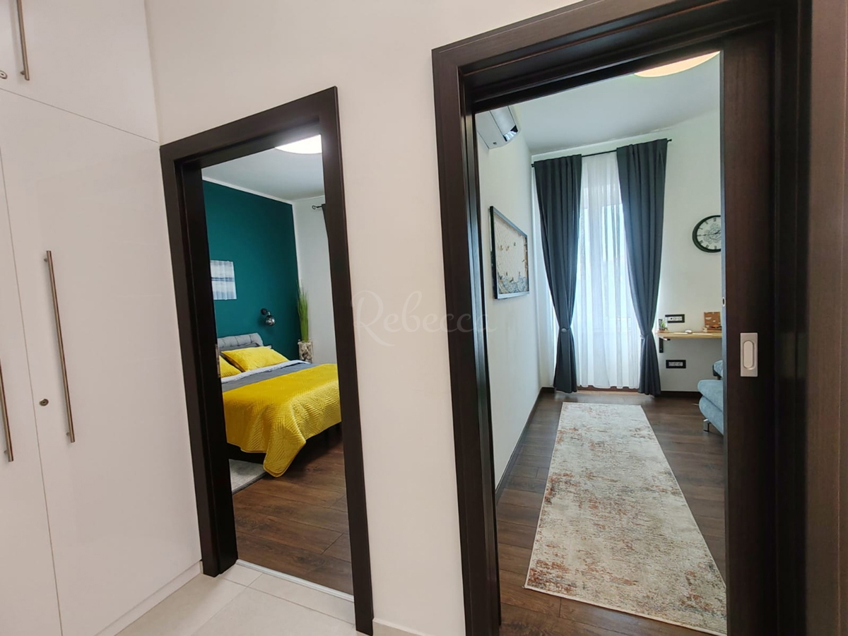 Moderno renovirano stan 62,5 m² u centru Pule, blizina Arene