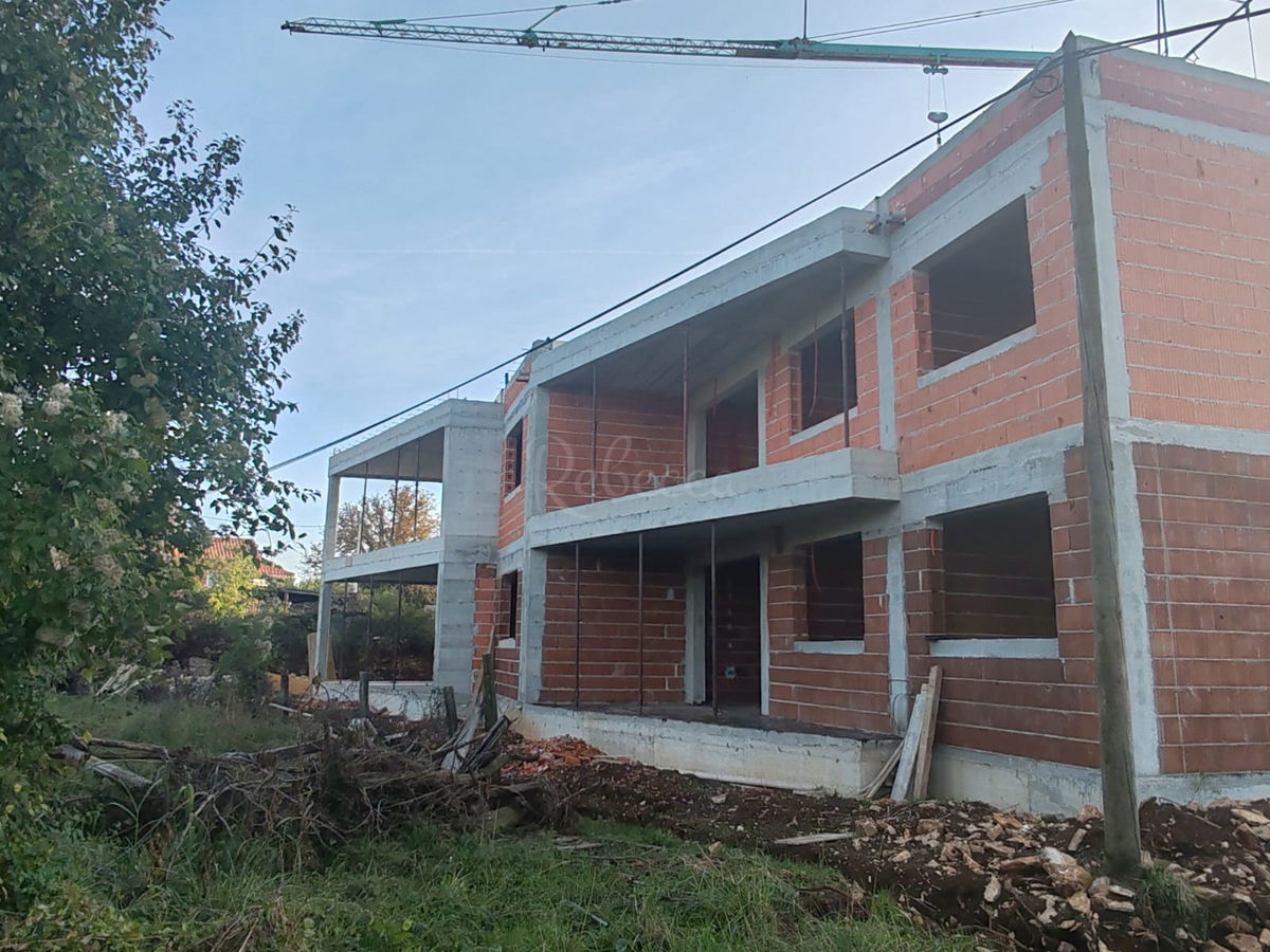 Appartamento di lusso con terrazza benessere a Kanfanar – nuova costruzione