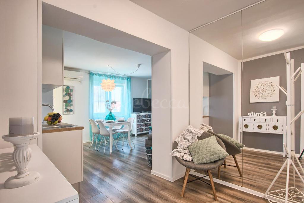 Appartamento 43,60 m2, 2 camere, parcheggio, Pola