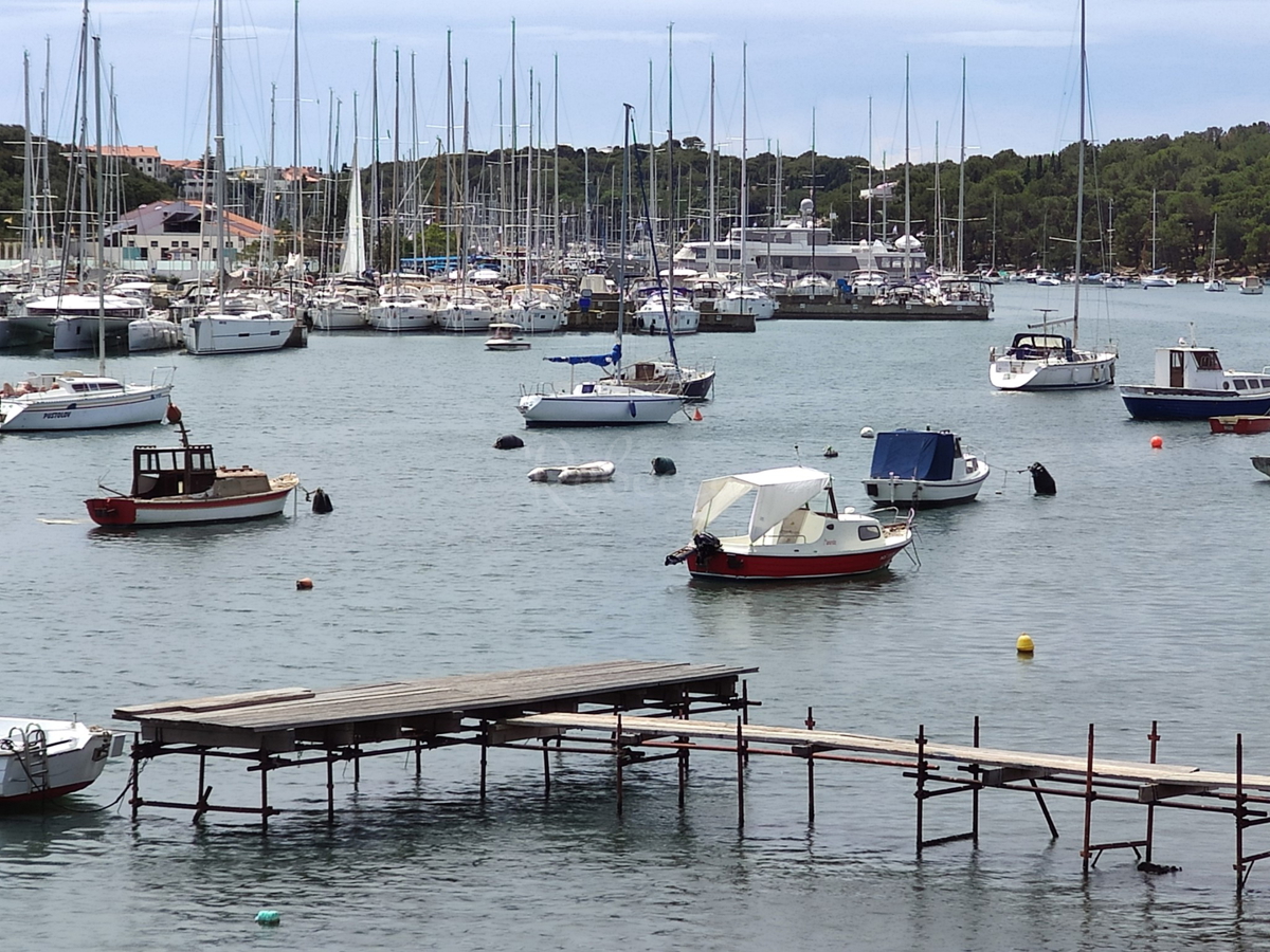 OPPORTUNITÀ! Casa Veruda Porat, a 250 m dal mare