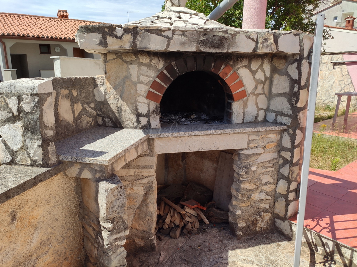 OPPORTUNITÀ! Casa Veruda Porat, a 250 m dal mare
