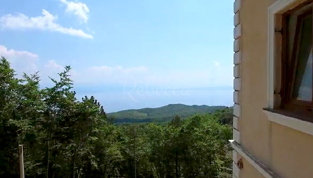 Bella casa nel Parco naturale del Monte Maggiore con vista sul mare