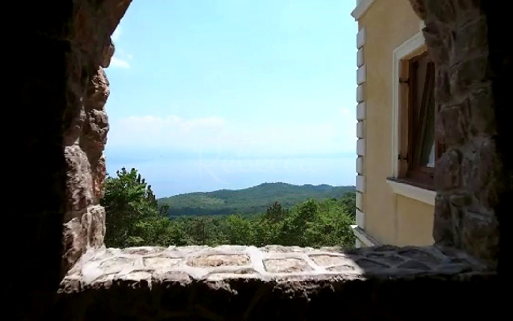 Bella casa nel Parco naturale del Monte Maggiore con vista sul mare