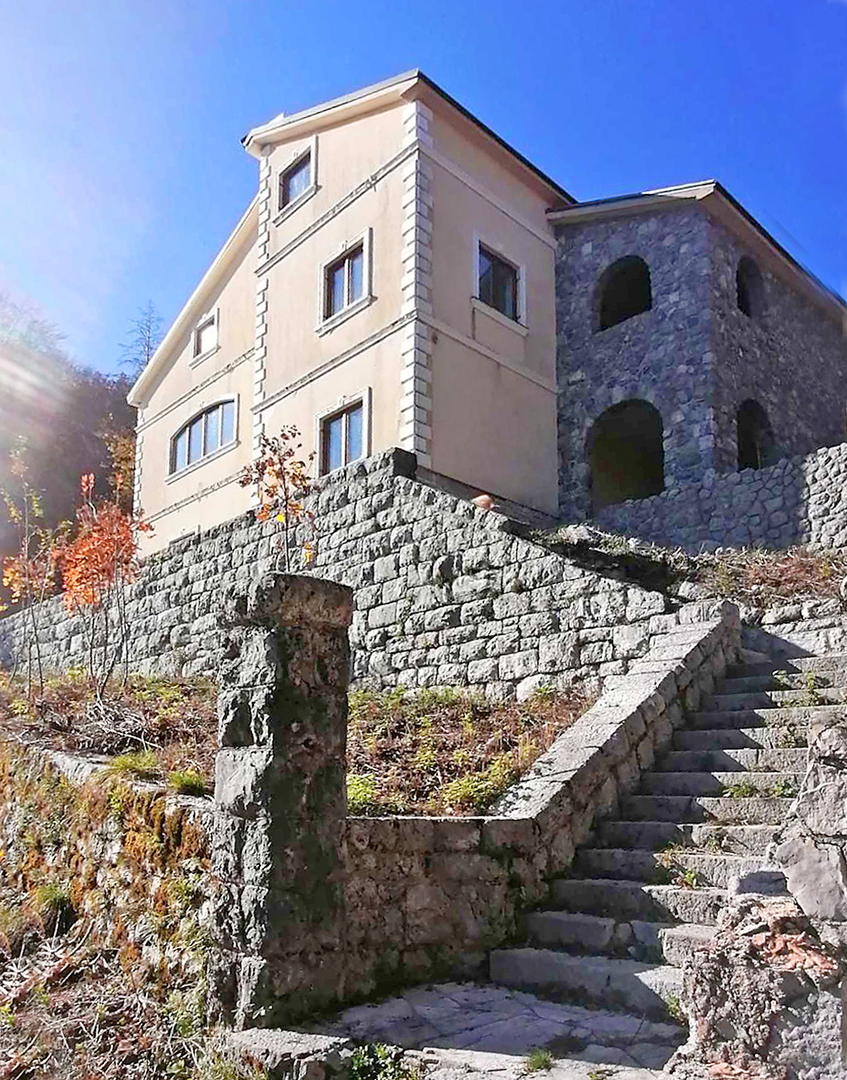 Bella casa nel Parco naturale del Monte Maggiore con vista sul mare