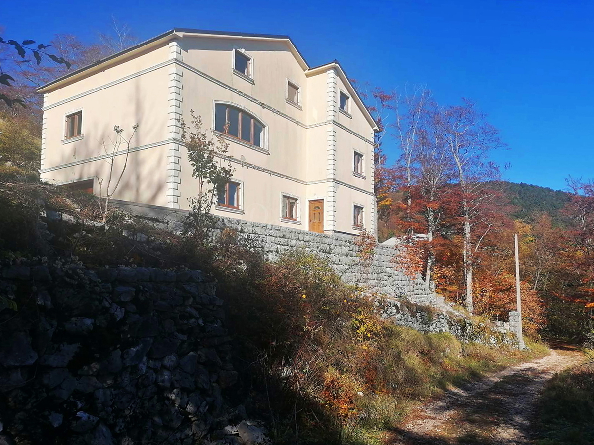 Bella casa nel Parco naturale del Monte Maggiore con vista sul mare