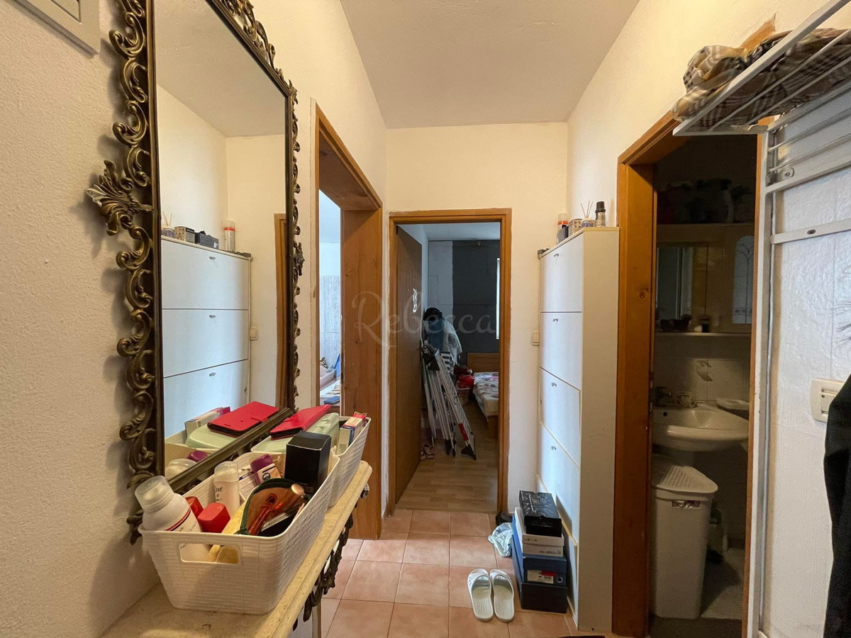 Appartamento 60 m2, giardino, Pola