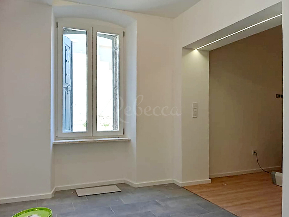 Pola, Stoja, appartamento 72 m2, piano terra, completamente ristrutturato