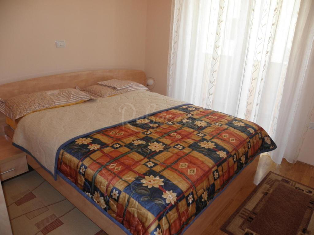 Villa con appartamenti, vista mare, Premantura
