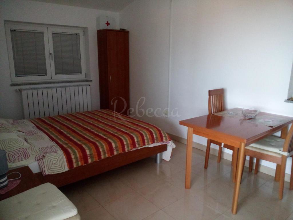 Villa con appartamenti, vista mare, Premantura