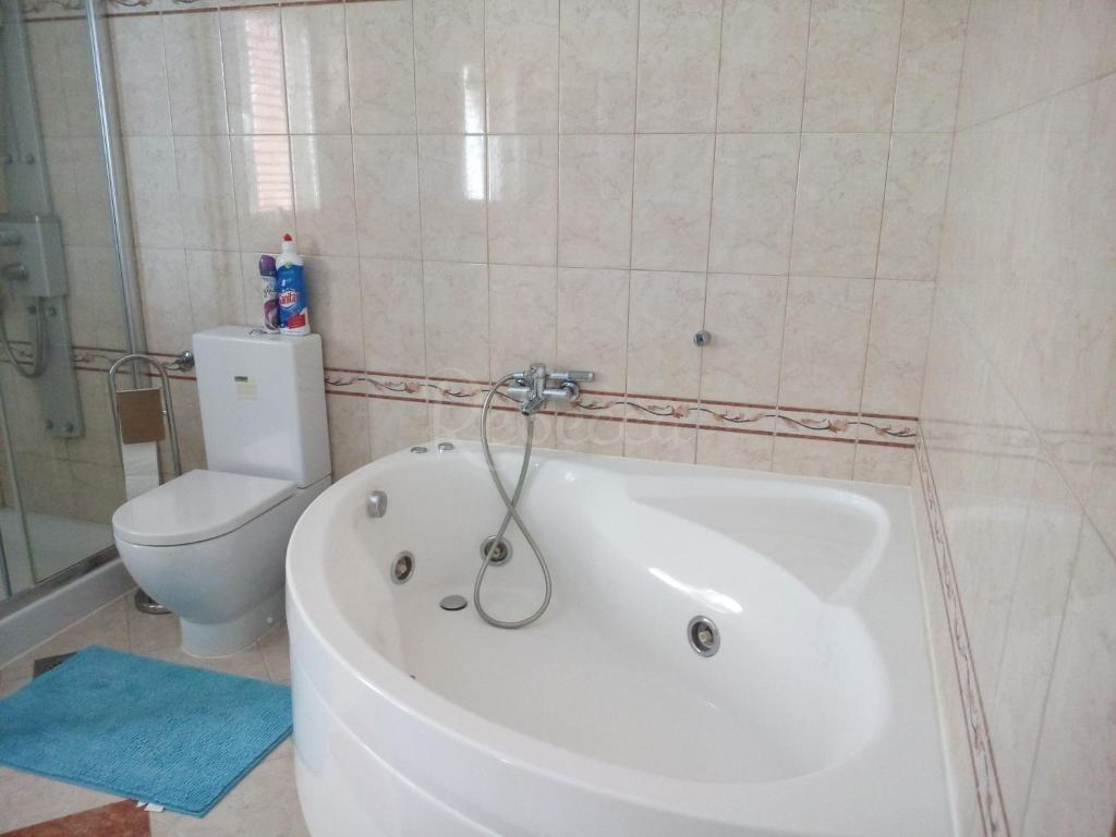 Villa con appartamenti, vista mare, Premantura