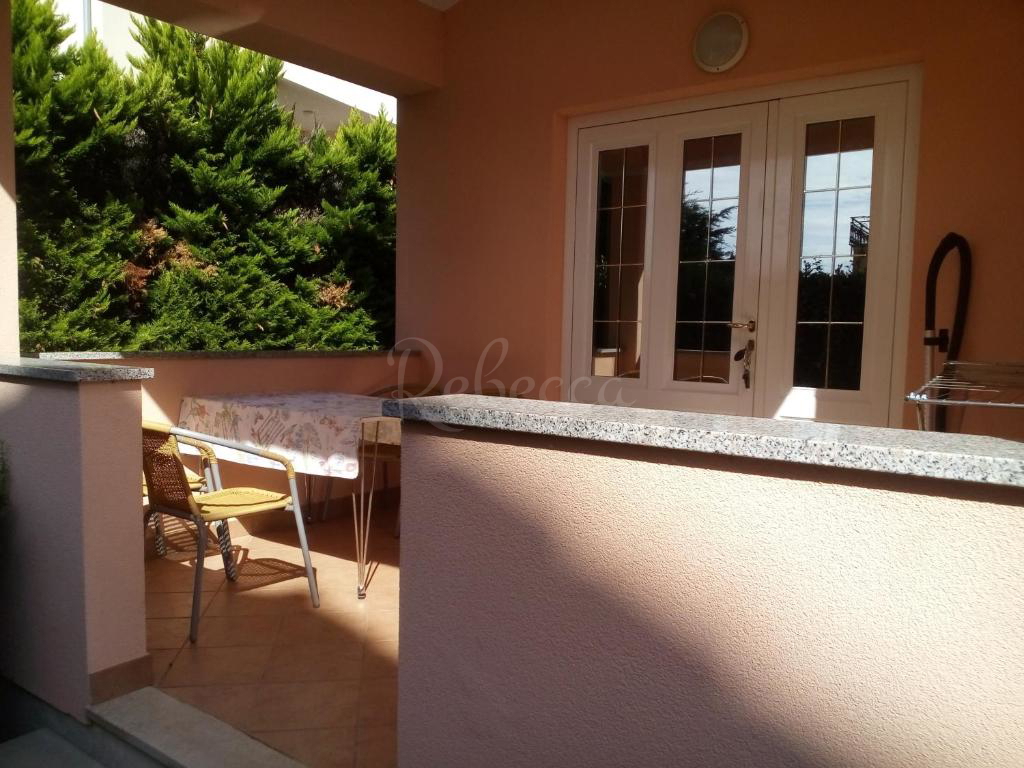 Villa con appartamenti, vista mare, Premantura